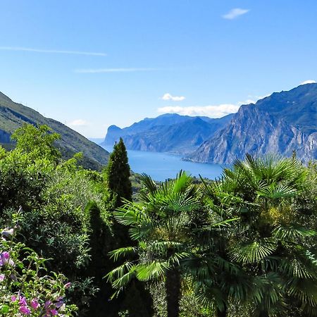 Gasthaus Casa San Tome Torbole Sul Garda Exterior foto