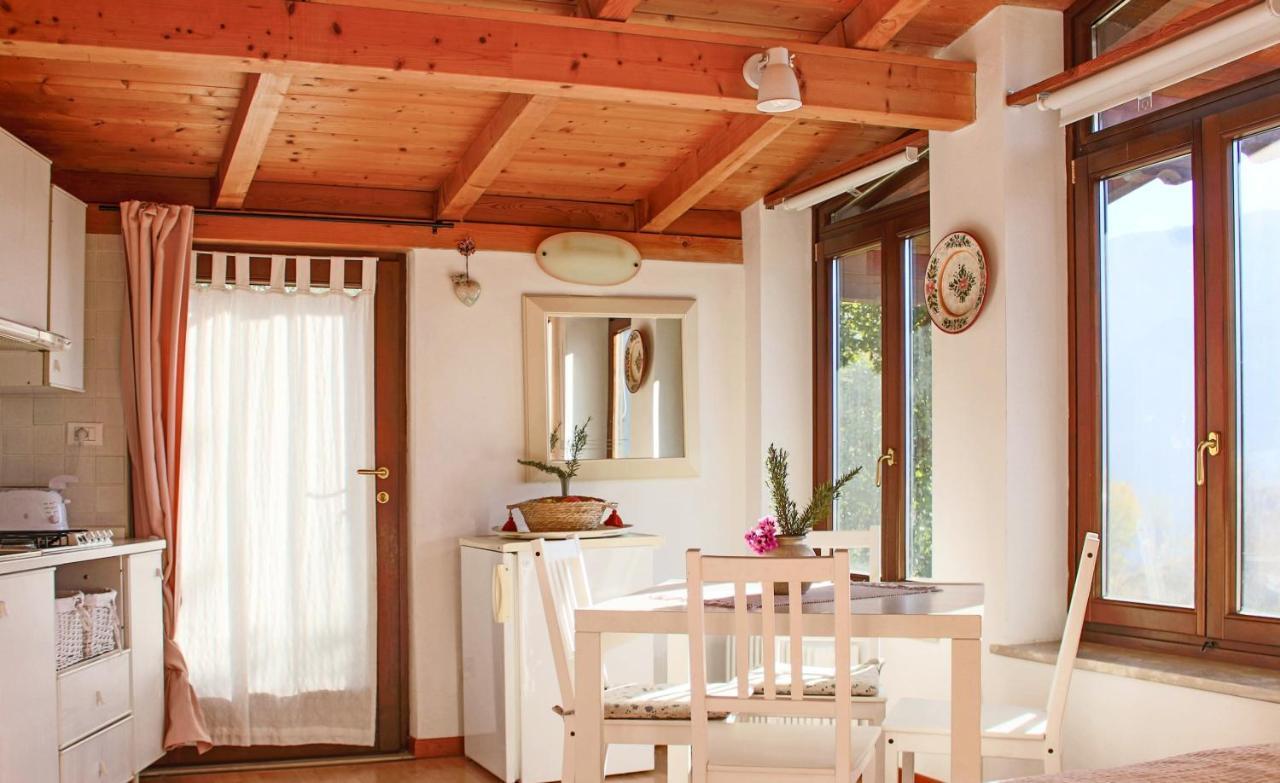 Gasthaus Casa San Tome Torbole Sul Garda Exterior foto